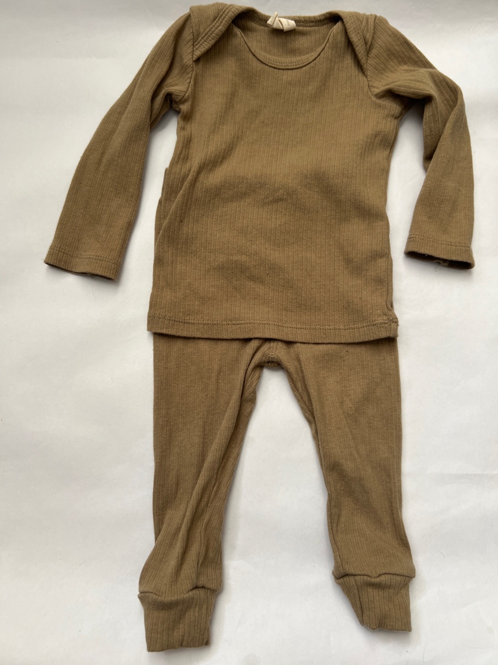 Quincy Mae Ribbed Thermal Set in Brown